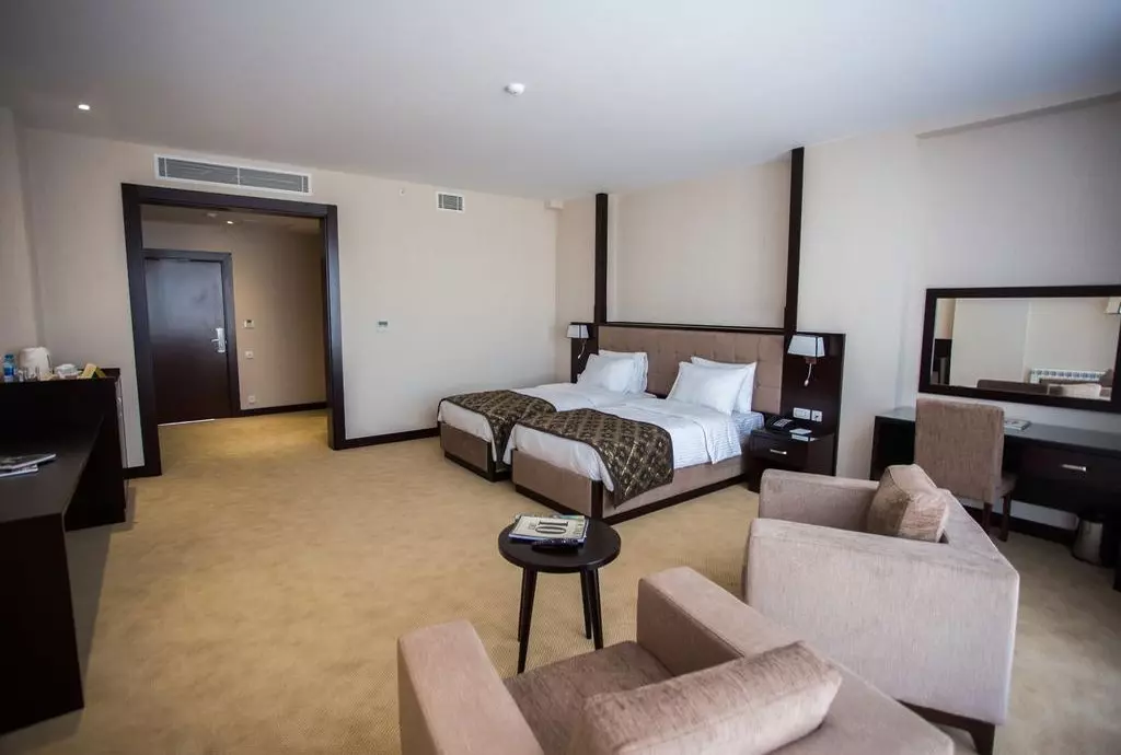 HOTEL HARMONY BAKU_shabavizparvaz_12.jpg